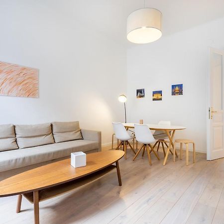 Modernes Apartment Im Charmanten Cottage Viertel فيينا المظهر الخارجي الصورة