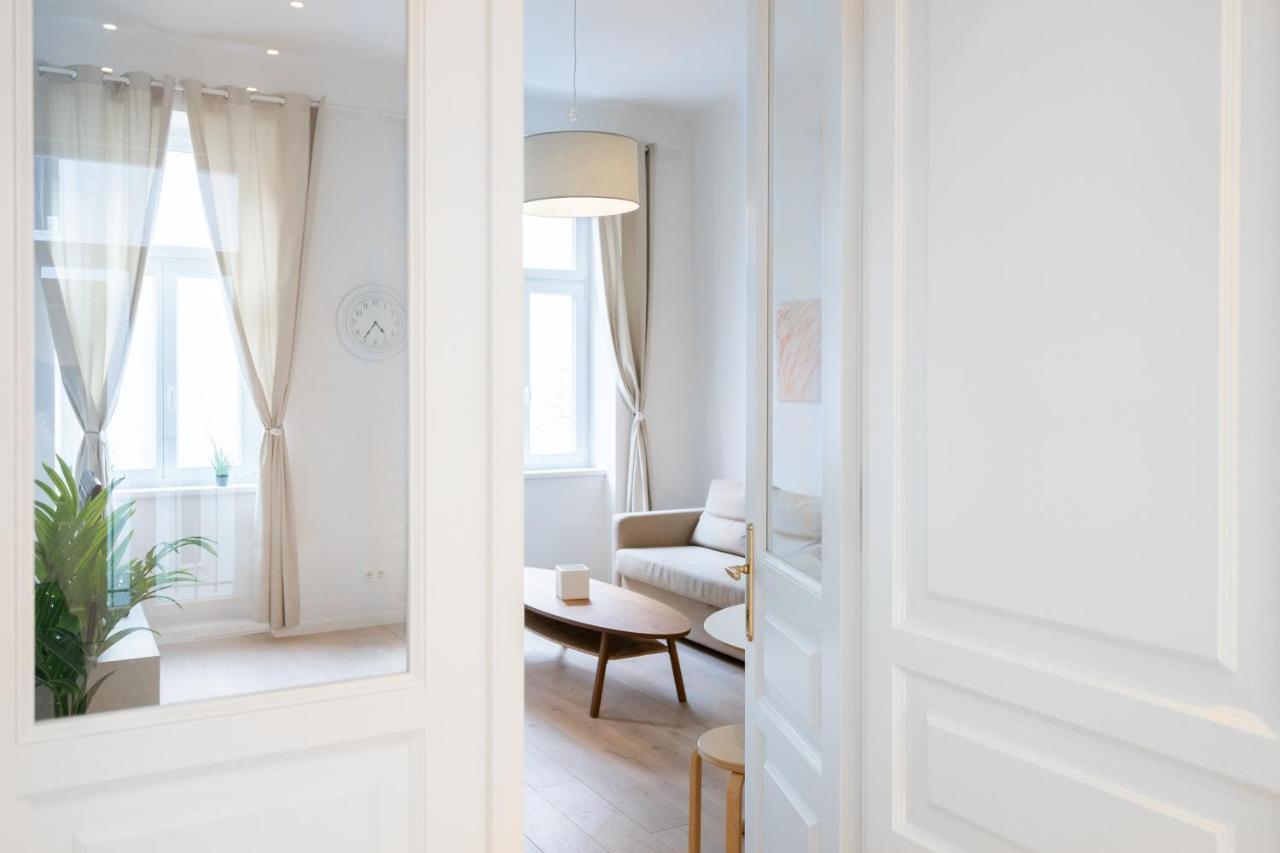 Modernes Apartment Im Charmanten Cottage Viertel فيينا المظهر الخارجي الصورة