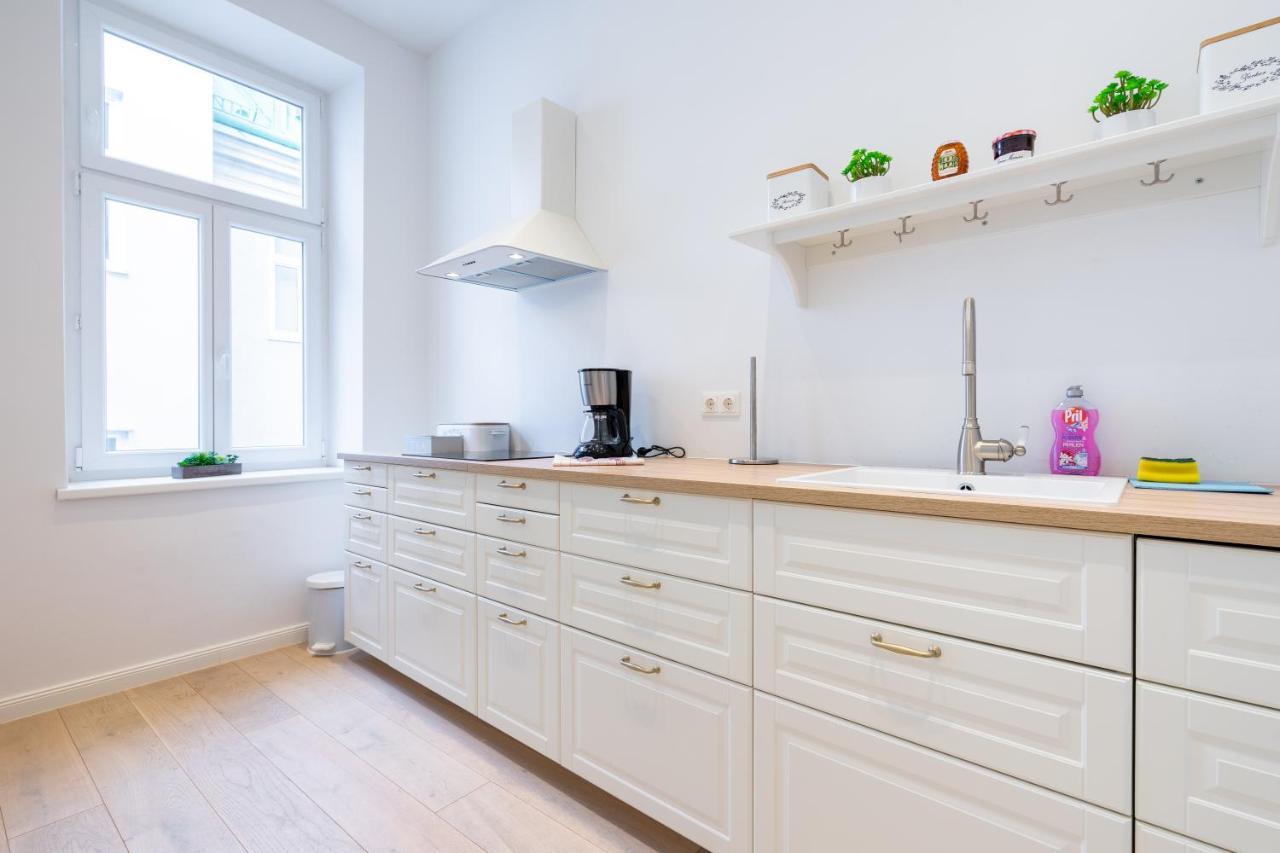 Modernes Apartment Im Charmanten Cottage Viertel فيينا المظهر الخارجي الصورة