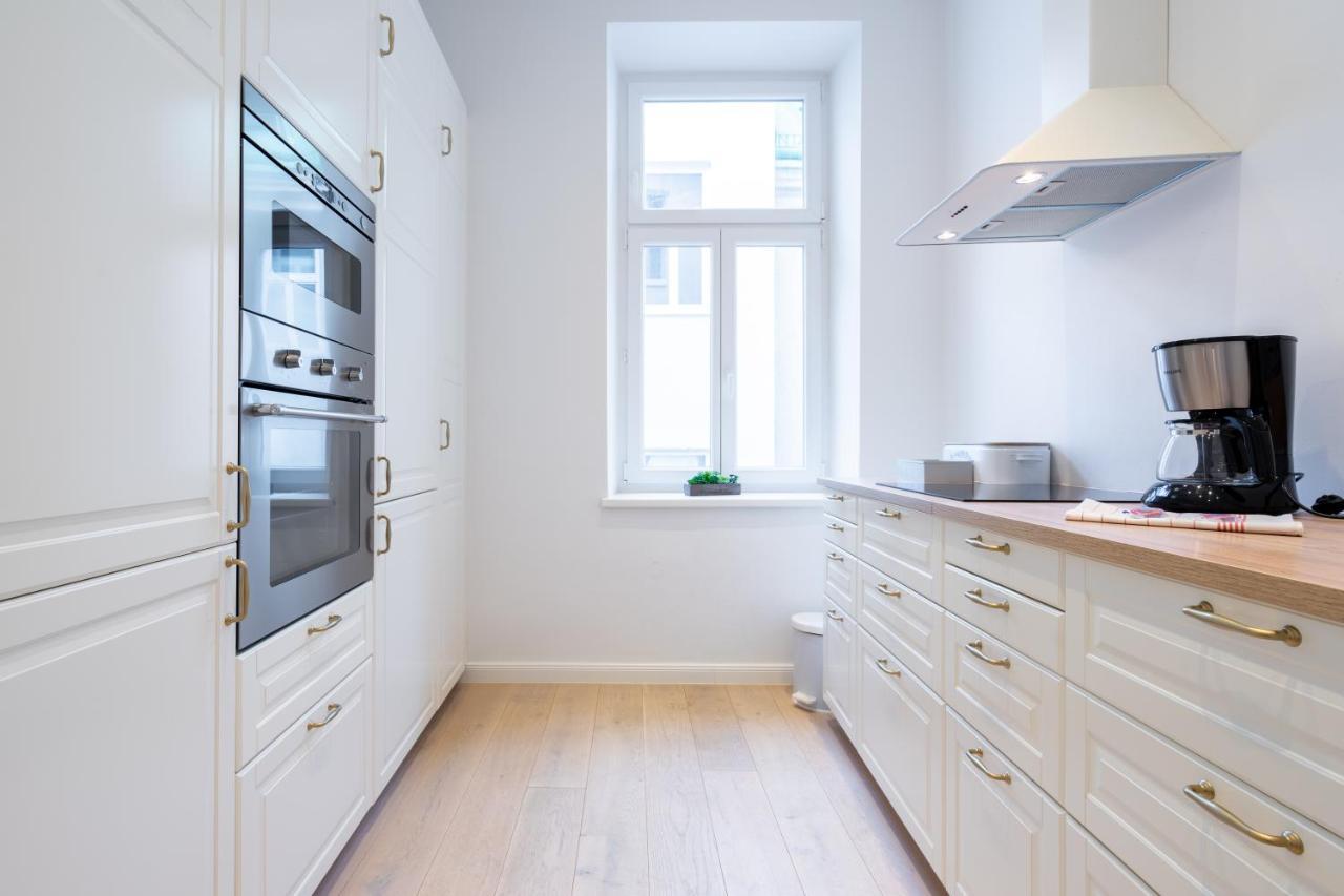 Modernes Apartment Im Charmanten Cottage Viertel فيينا المظهر الخارجي الصورة